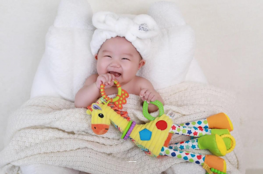 衡水1岁宝宝流鼻涕打喷嚏